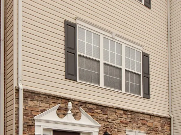 104 Stingray Ct, Stafford, VA 22554