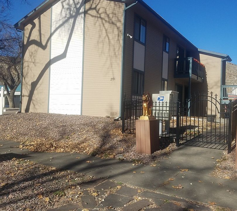 1st image of 201 Macon Ave APT 4