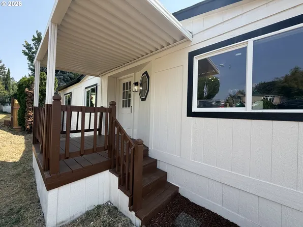 15192 SE Michelle Dr, Clackamas, OR 97015