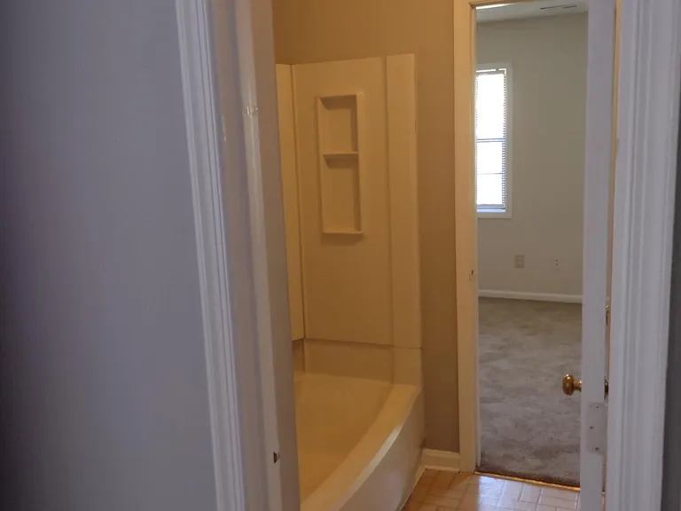 4308 Presley Ct #B — Photo 13
