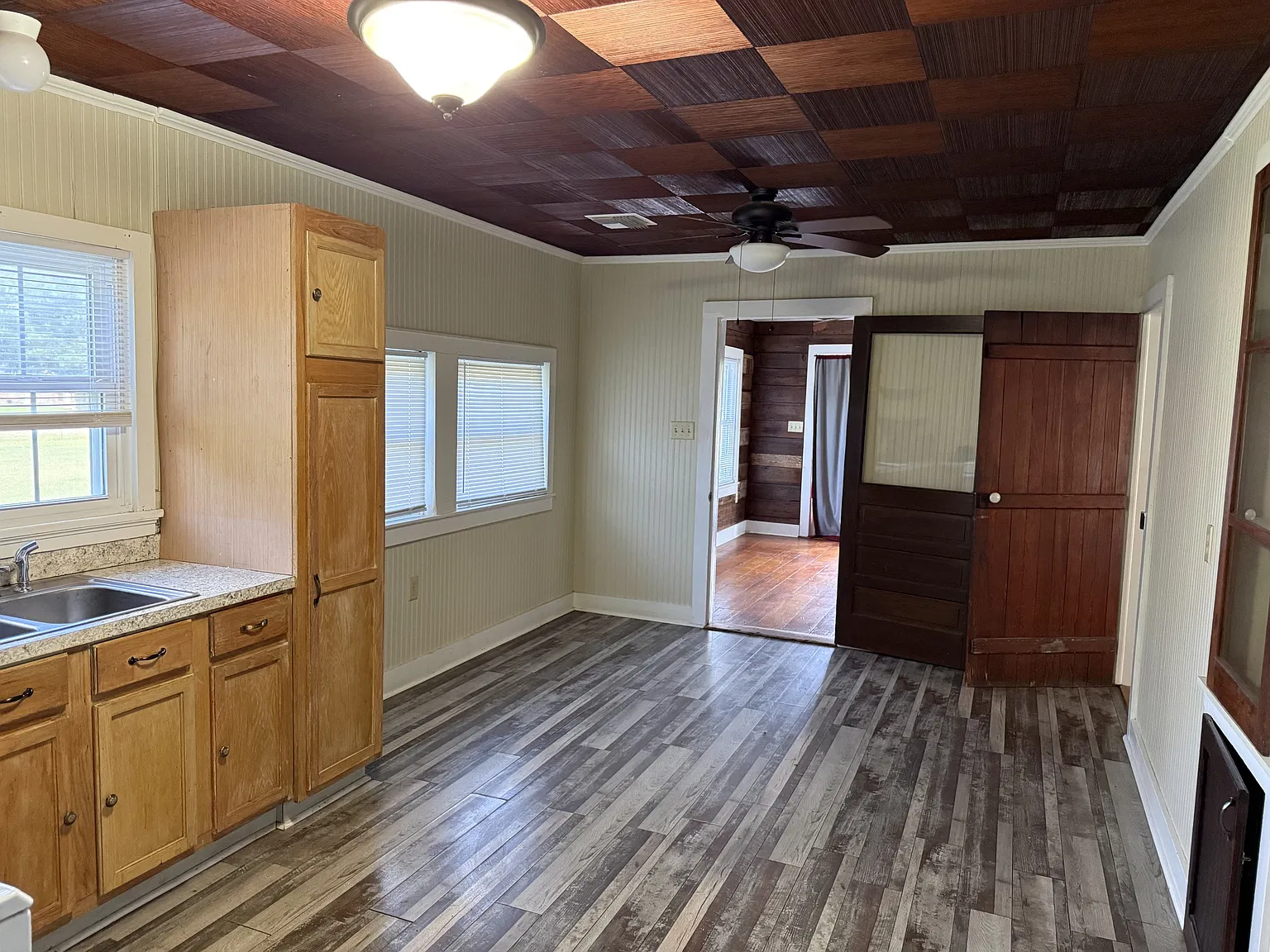 1410 Bellevue Drive - 1 — Photo 3