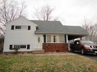 605 Welch Rd, Bound Brook, NJ 08805