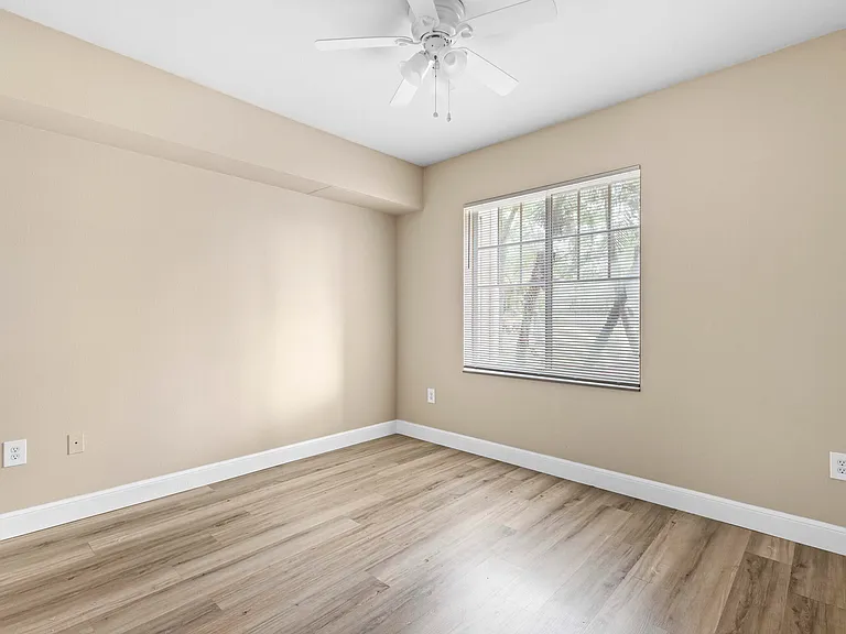 6450 Emerald Dunes Dr #103 — Photo 17