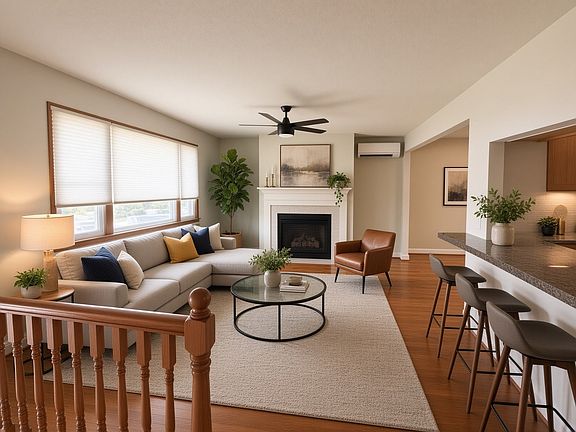 3rd image of 24 Crestshire Dr