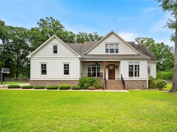 100 Cherokee Dr, Livingston, AL 35470