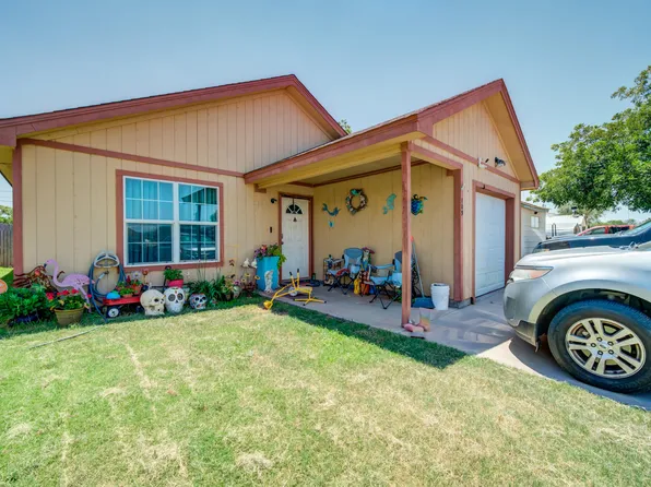 109 80th St, Lubbock, TX 79404