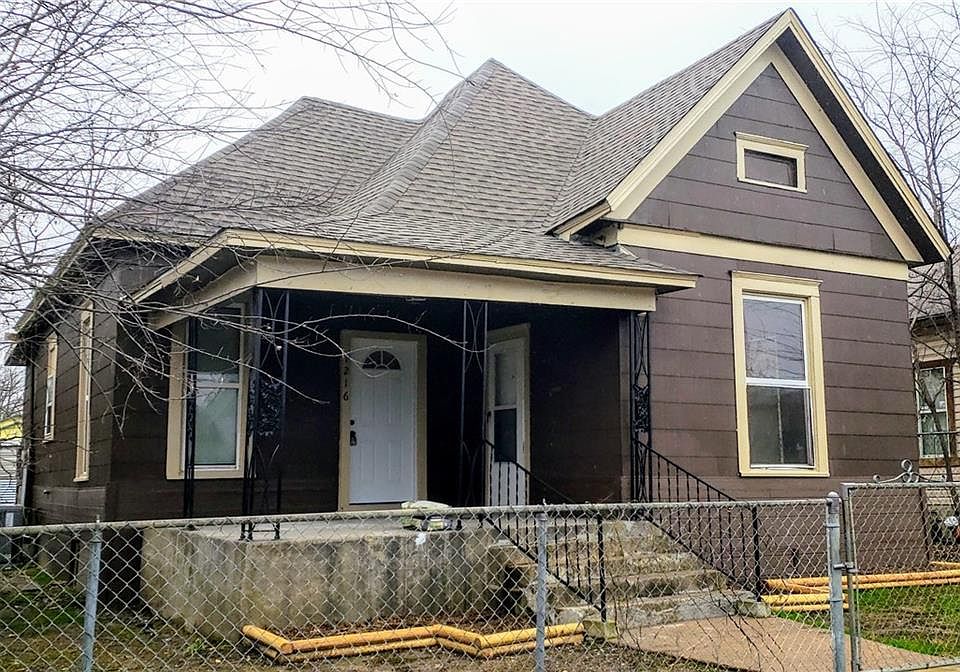 1st image of 1216 Bessie St