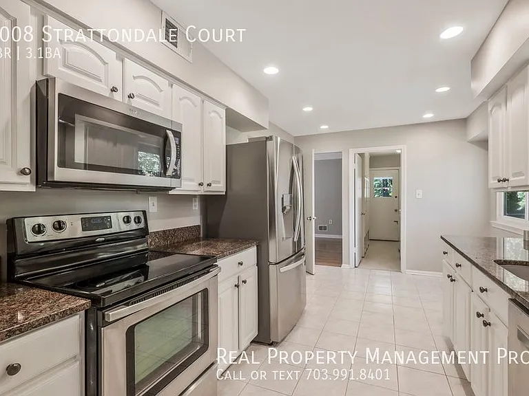 9008 Strattondale Ct — Photo 14
