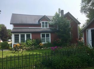 414 Saint Marys Ave, Suttons Bay, MI 49682