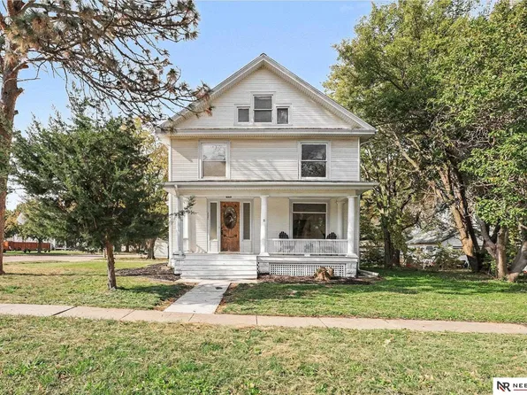 10521 N 143rd St, Waverly, NE 68462