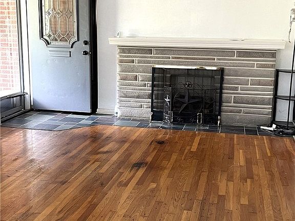 3rd image of 319 Prospect Cir