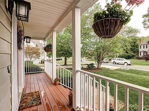 3rd image of 8416 Summer Walk Pkwy