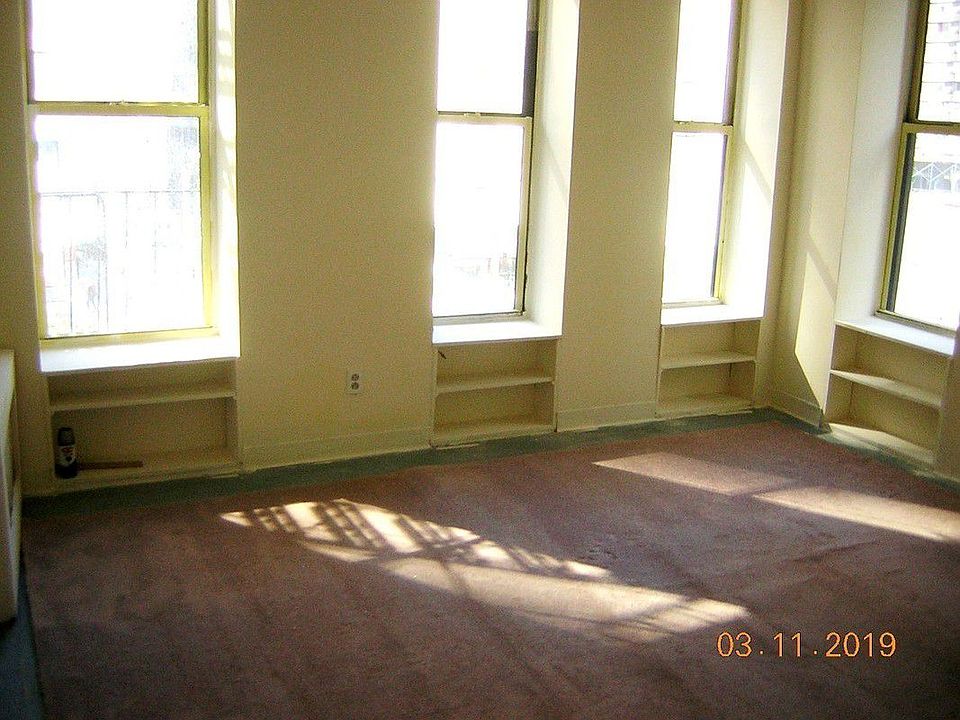 1st image of 230 W 95th St APT 31