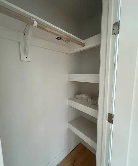 1169 Essex Rd #3 — Photo 17