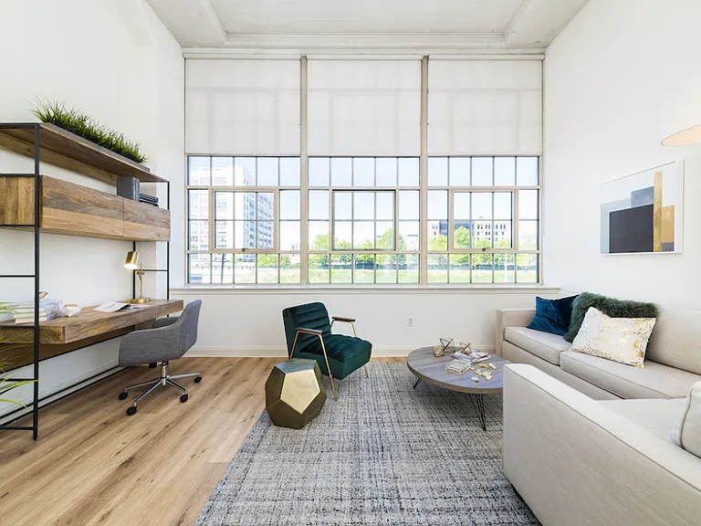 2121 Market Street — Photo 9