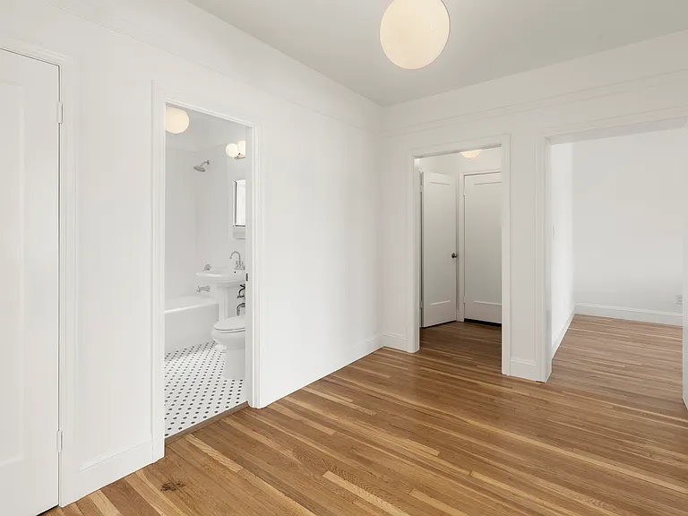 3260 Gough St #101 — Photo 13