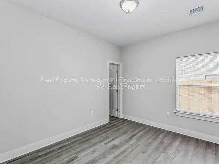 3410 W 45th St S — Photo 19