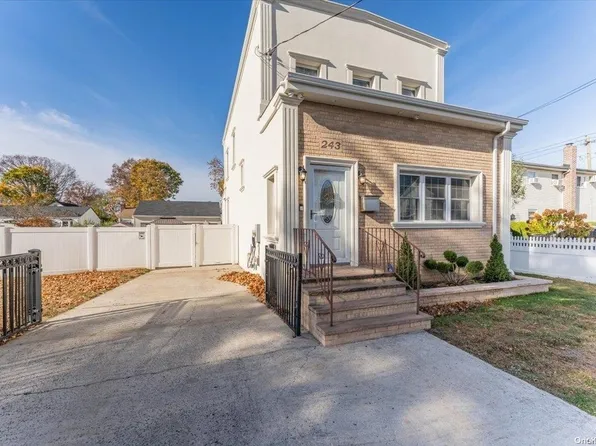 243 Brook Street, Westbury, NY 11590