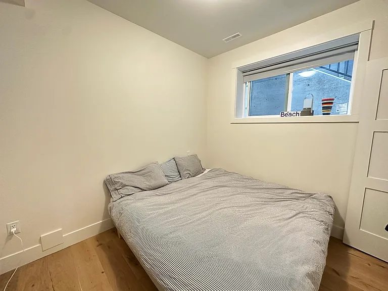 15536 Columbia Ave #15536 — Photo 9