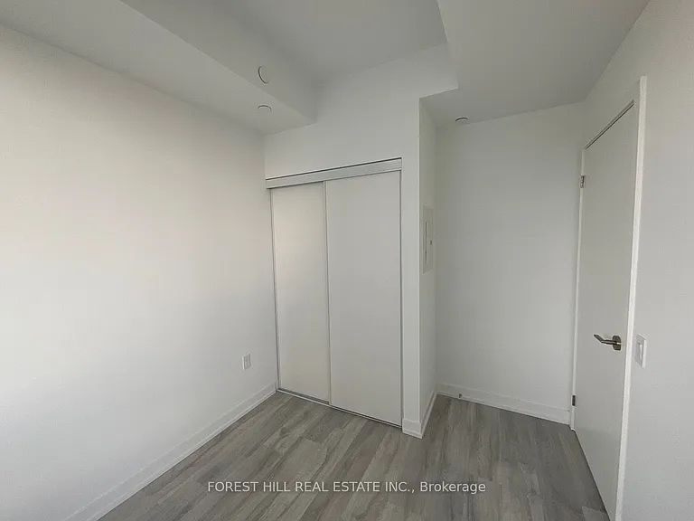7 Golden Lion Hts S #1507 — Photo 16