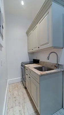 Rented by Camelot Realty Group | media 25