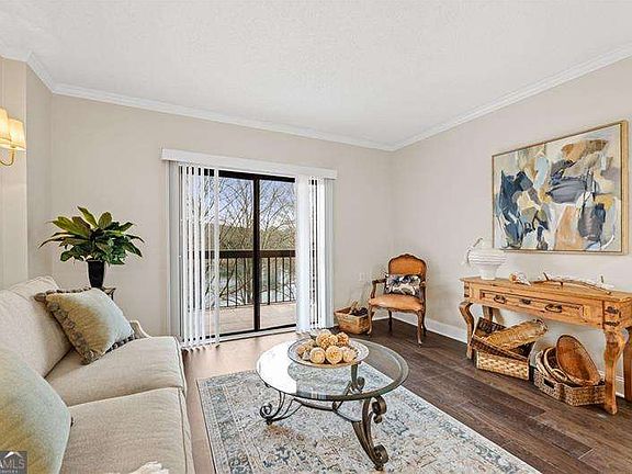 2nd image of 1800 Clairmont Lake Rd