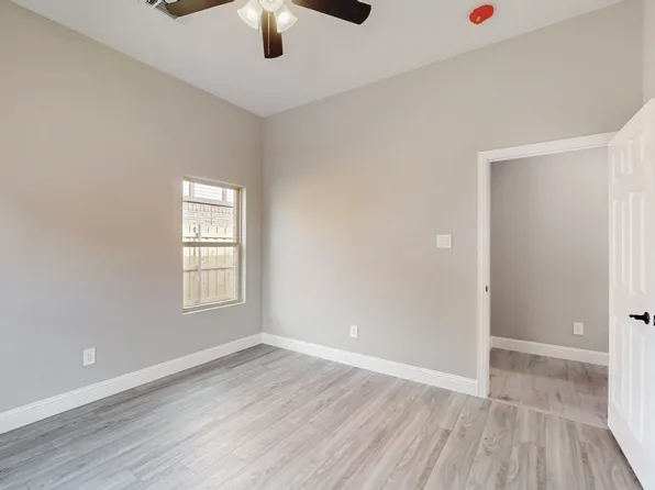 706 Poinsettia Dr, Lancaster, TX 75146