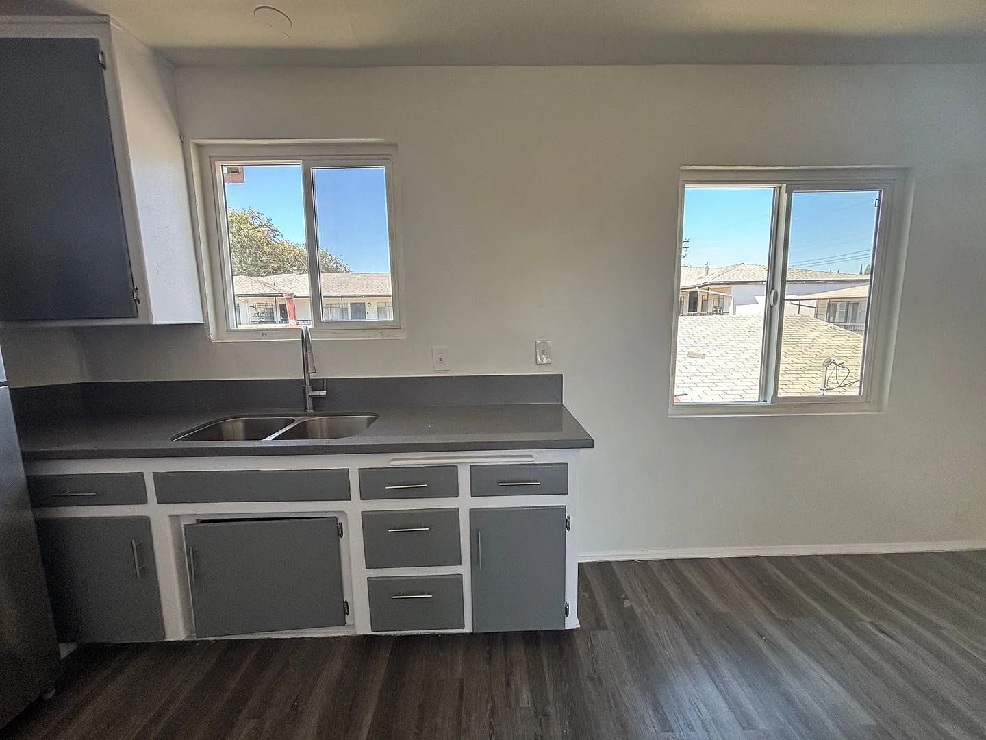7102 Malabar St — Photo 4