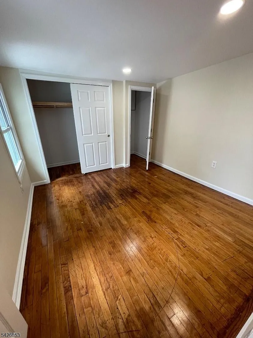 2 bed, 1.0 bath, $1,450 — Photo 4