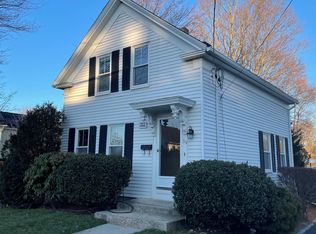 59 Grove St, Hopkinton, MA 01748