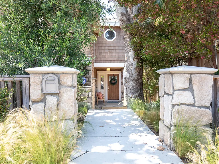 3613 Walnut Ave — Photo 3
