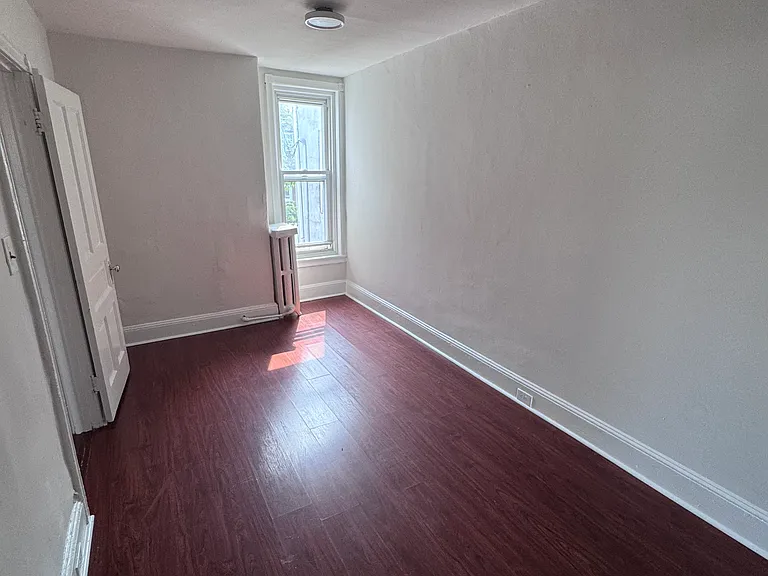 1525 N Robinson St — Photo 8