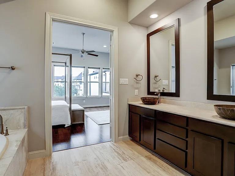 10912 Wrenwood Park — Photo 20