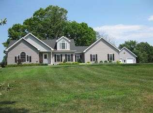 9 Oak Farm Dr, Colchester, CT 06415