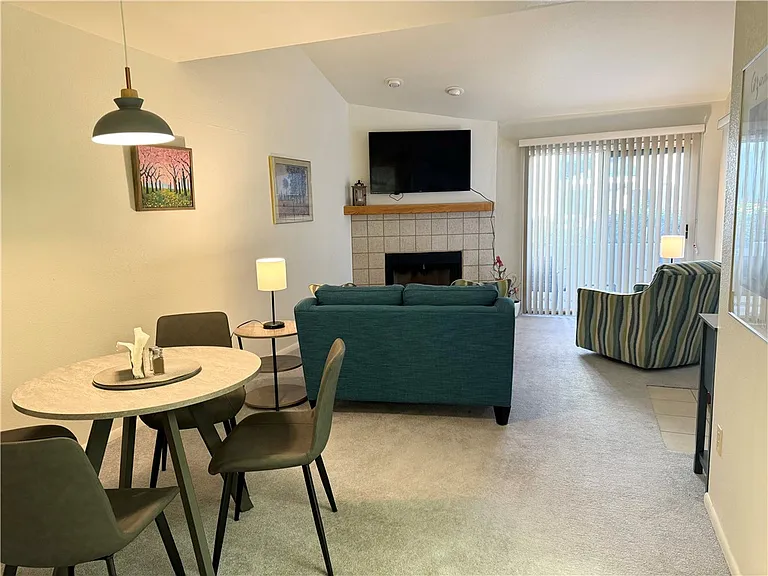 1800 Clubhouse Dr #K90 — Photo 7
