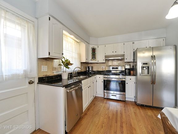 3rd image of 1354 S Dunton Ave