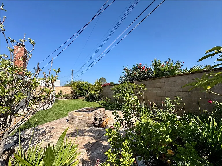 18572 Avolinda Dr — Photo 51