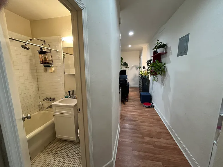 23-28 31st Ave #8 — Photo 10