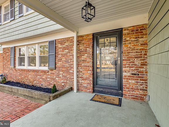 4th image of 496 Tuckerton Rd