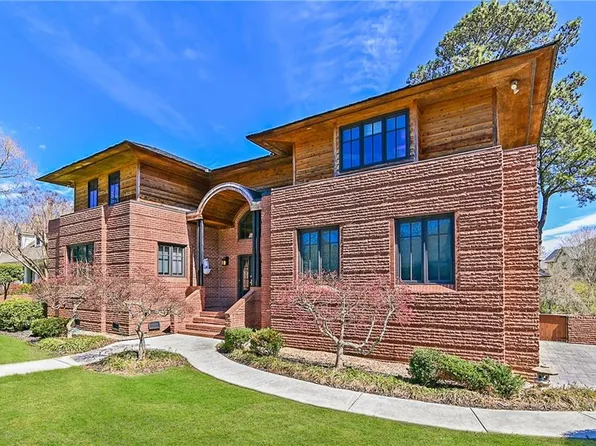 981 Hurds Rd, Virginia Beach, VA 23452