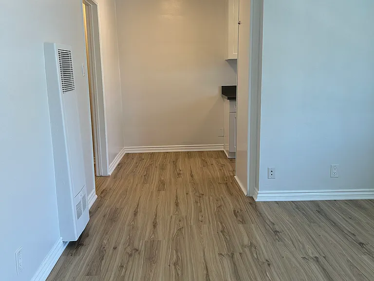13000 Valleyheart Dr — Photo 5