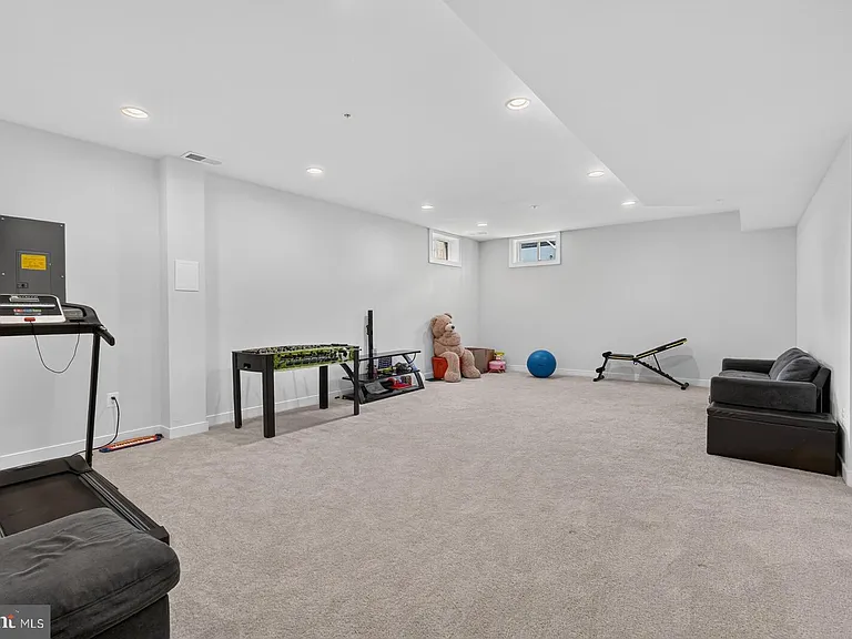 8739 Stone Jug Way — Photo 35