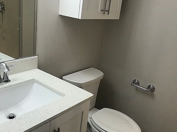 2nd image of 315 N Causeway APT B206