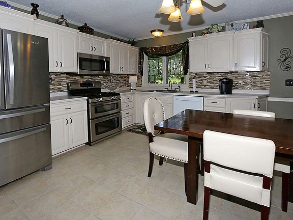 5th image of 1720 Tralee Ln