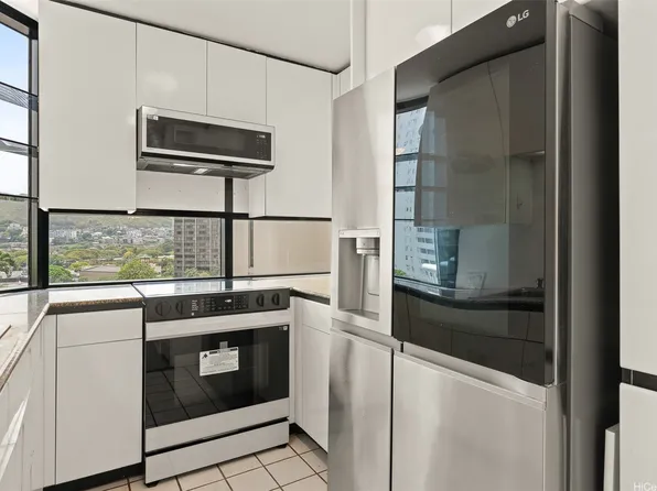 1212 Nuuanu Ave APT 1106, Honolulu, HI 96817