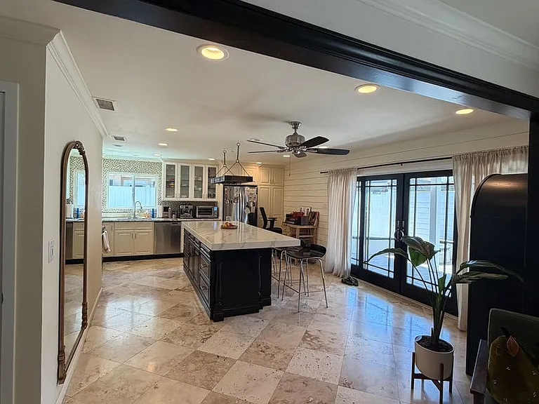535 E Van Bibber Ave — Photo 8