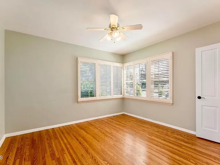 2254 Queensberry Rd — Photo 15