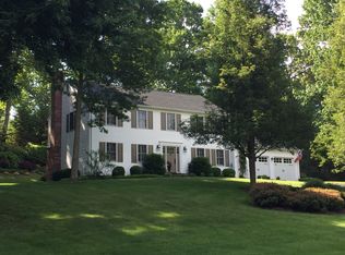 788 Devonwood Dr, Cheshire, CT 06410