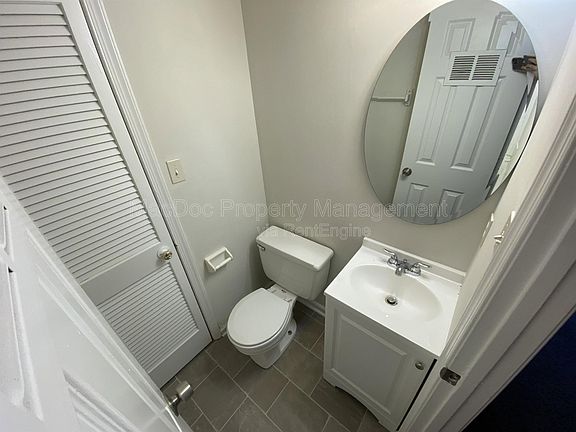 5th image of 14 Manchester Ct