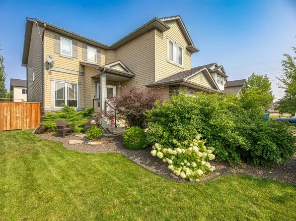 109 S Seagreen Link, Chestermere, AB T1X 0E7